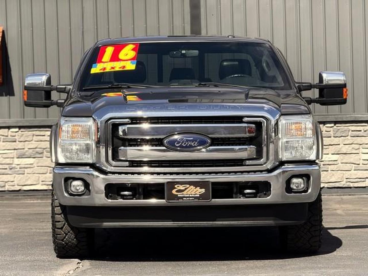 2016 BROWN FORD F-250 SUPER DUTY (1FT7W2BTXGE) with an V8,6.7L(406 CID),OHV engine, AUTOMATIC transmission, located at 14600 Frazho Road, Warren, MI, 48089, (586) 776-3400, 42.485996, -82.974220 - Photo#4