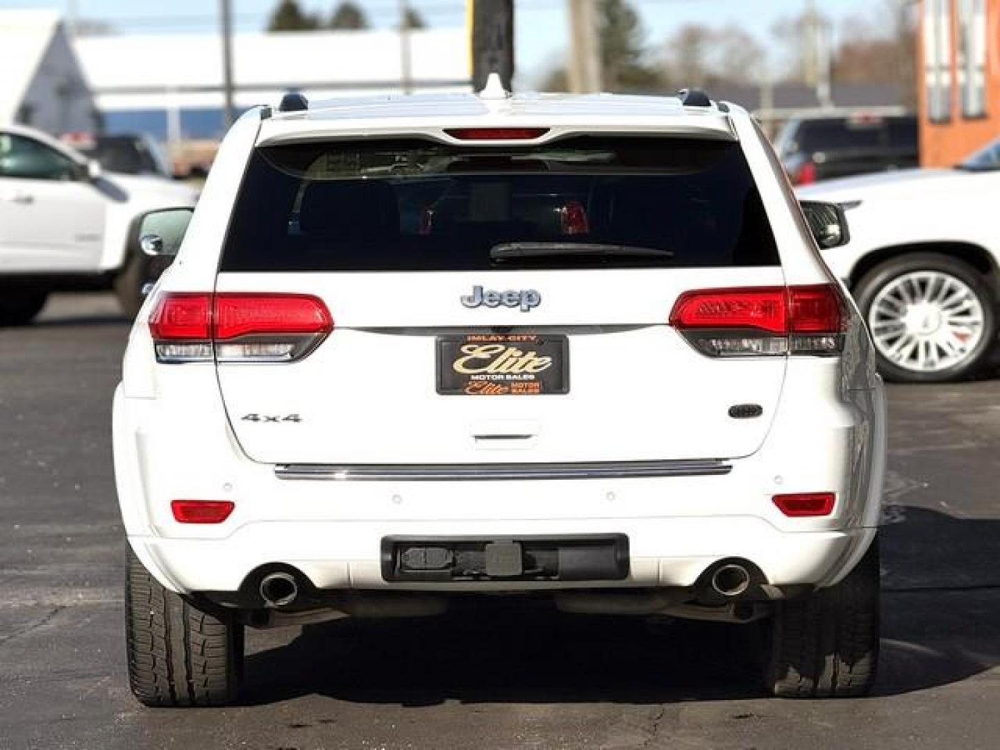 2017 WHITE JEEP GRAND CHEROKEE (1C4RJFCG3HC) with an V6,3.6L(220 CID),DOHC engine, AUTOMATIC transmission, located at 14600 Frazho Road, Warren, MI, 48089, (586) 776-3400, 42.485996, -82.974220 - Photo#5
