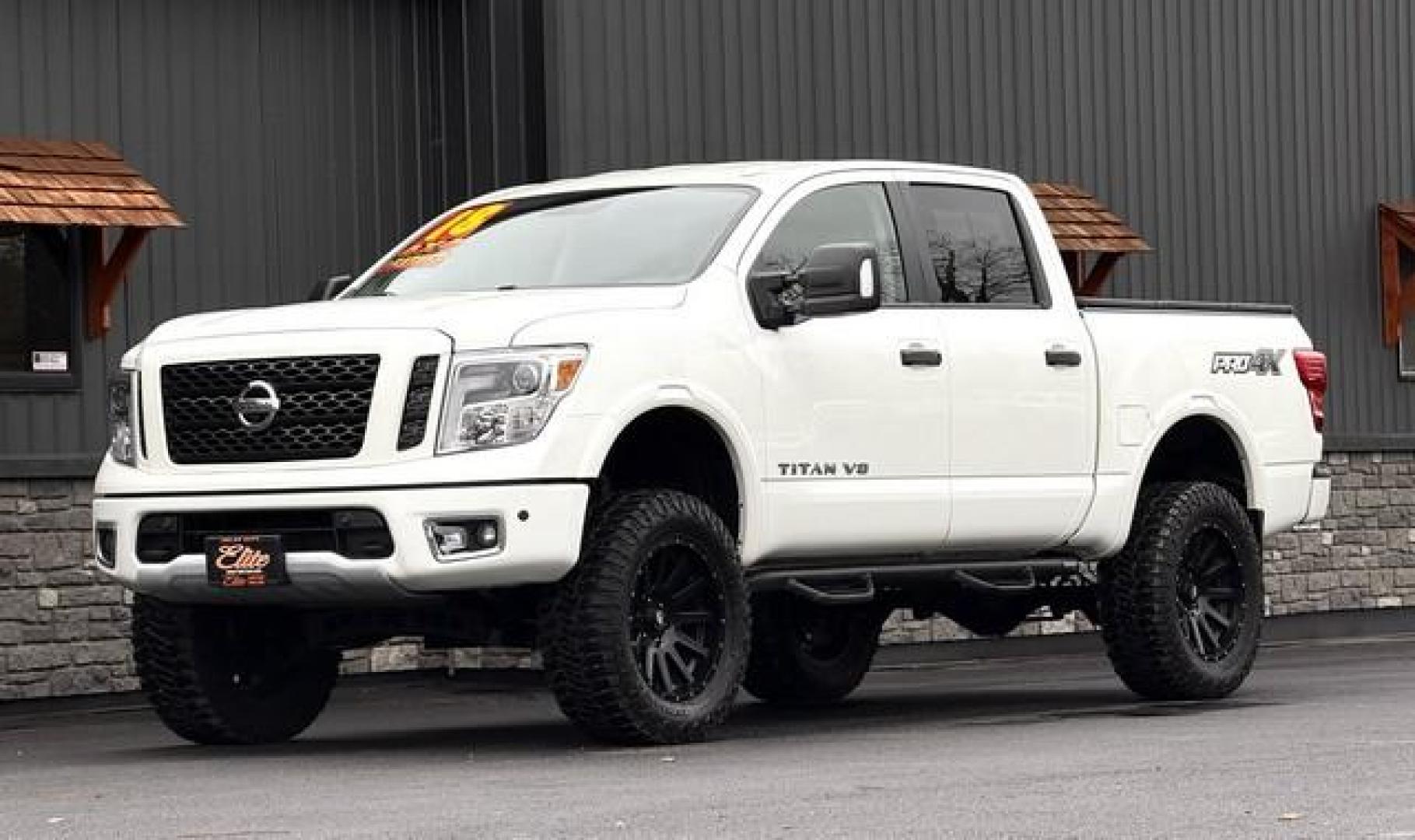 2018 WHITE NISSAN TITAN (1N6AA1E5XJN) with an V8,5.6L( CID),DOHC engine, AUTOMATIC transmission, located at 14600 Frazho Road, Warren, MI, 48089, (586) 776-3400, 42.485996, -82.974220 - Photo#1