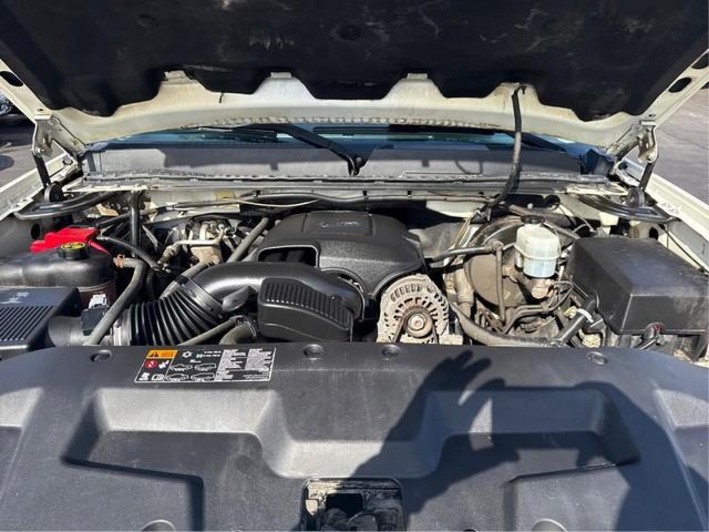 2013 PEARL WHITE GMC SIERRA 1500 (3GTP2VE76DG) with an V8,5.3L(325 CID),OHV engine, AUTOMATIC transmission, located at 14600 Frazho Road, Warren, MI, 48089, (586) 776-3400, 42.485996, -82.974220 - Photo#10