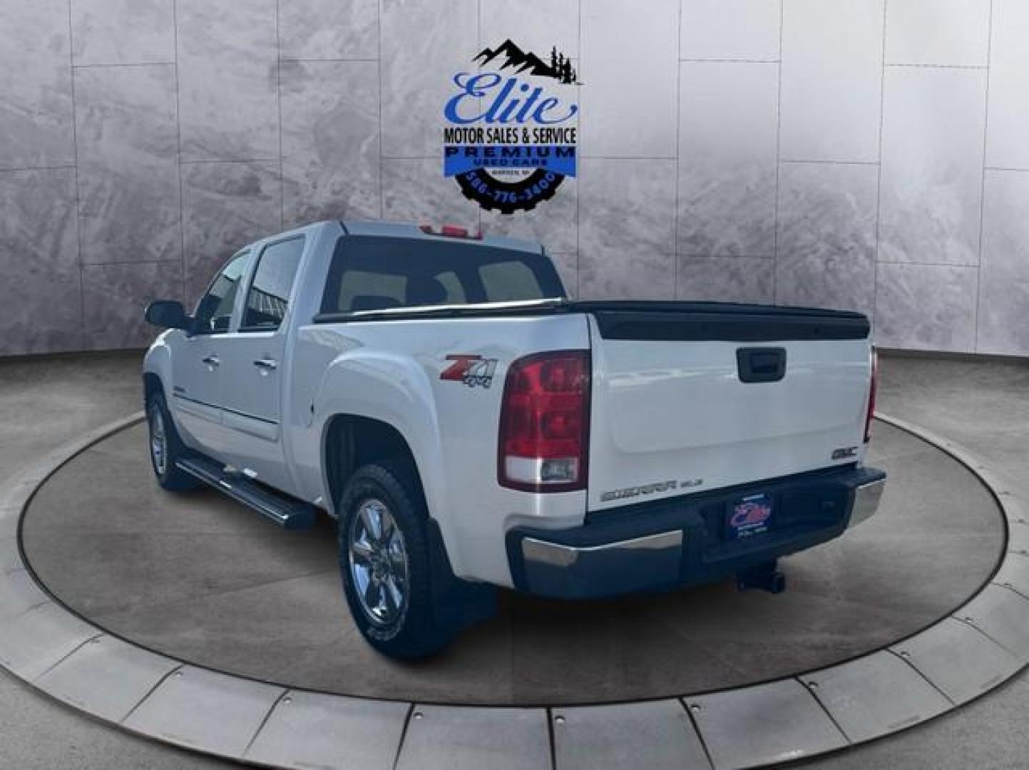 2013 PEARL WHITE GMC SIERRA 1500 (3GTP2VE76DG) with an V8,5.3L(325 CID),OHV engine, AUTOMATIC transmission, located at 14600 Frazho Road, Warren, MI, 48089, (586) 776-3400, 42.485996, -82.974220 - Photo#6