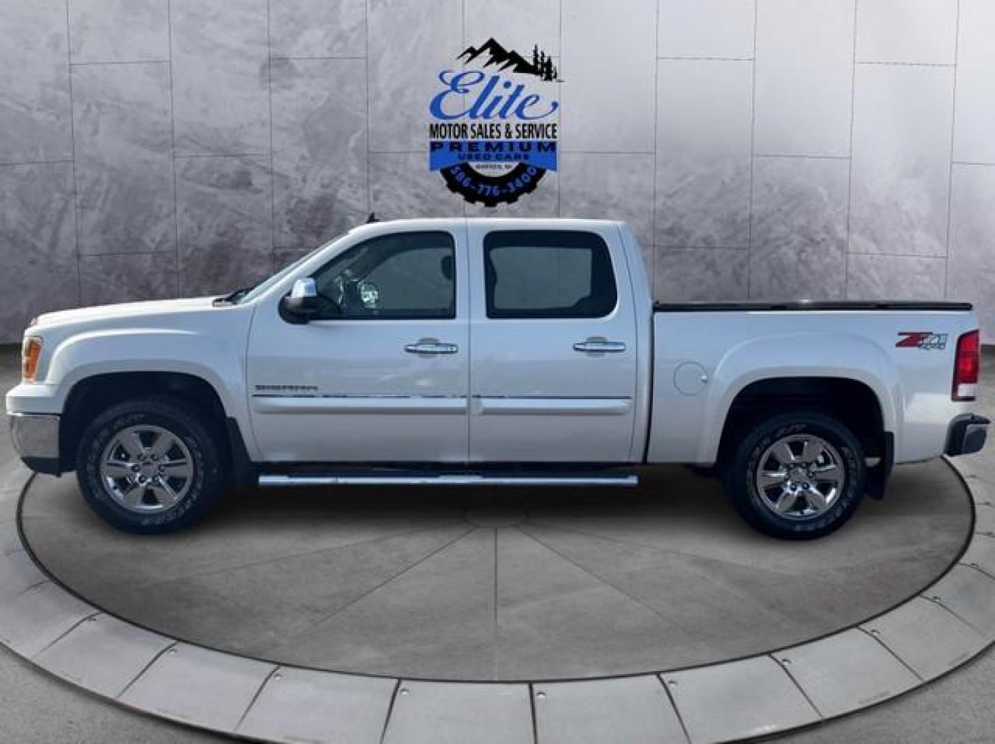 2013 PEARL WHITE GMC SIERRA 1500 (3GTP2VE76DG) with an V8,5.3L(325 CID),OHV engine, AUTOMATIC transmission, located at 14600 Frazho Road, Warren, MI, 48089, (586) 776-3400, 42.485996, -82.974220 - Photo#7