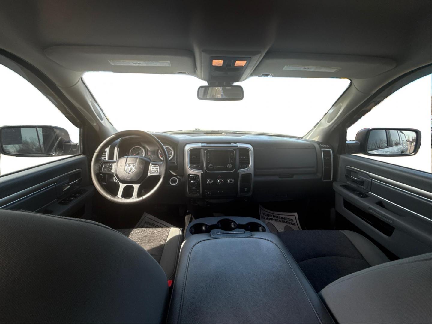 2016 WHITE RAM 1500 (1C6RR7LT2GS) with an V8,5.7L(345 CID),OHV engine, AUTOMATIC transmission, located at 14600 Frazho Road, Warren, MI, 48089, (586) 776-3400, 42.485996, -82.974220 - Photo#21