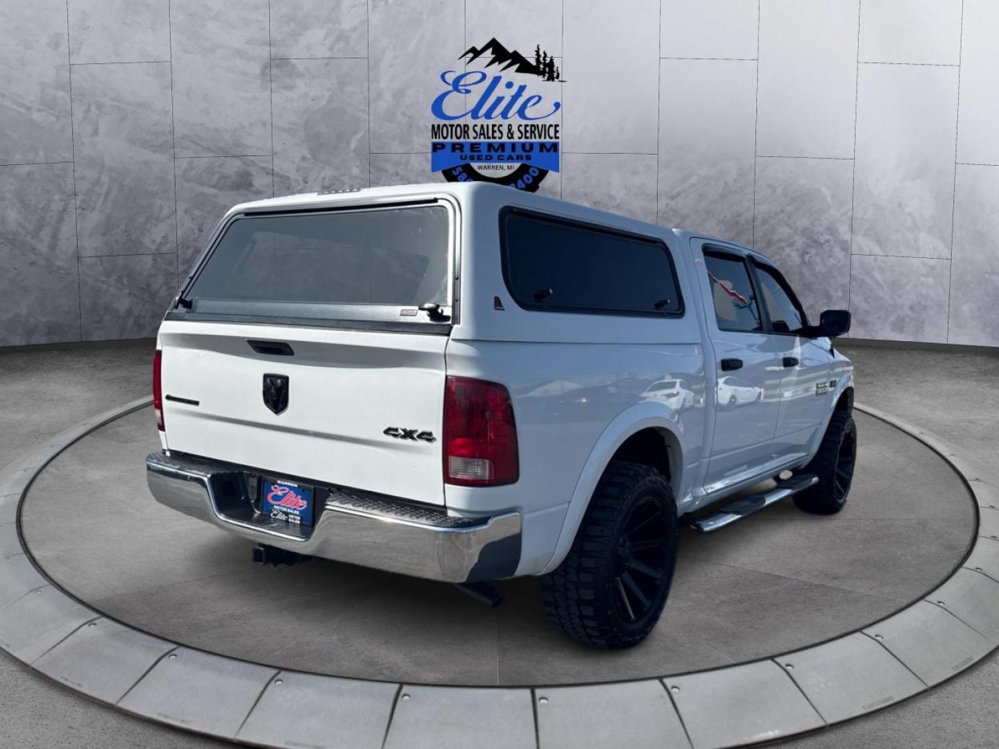 2016 WHITE RAM 1500 (1C6RR7LT2GS) with an V8,5.7L(345 CID),OHV engine, AUTOMATIC transmission, located at 14600 Frazho Road, Warren, MI, 48089, (586) 776-3400, 42.485996, -82.974220 - Photo#4
