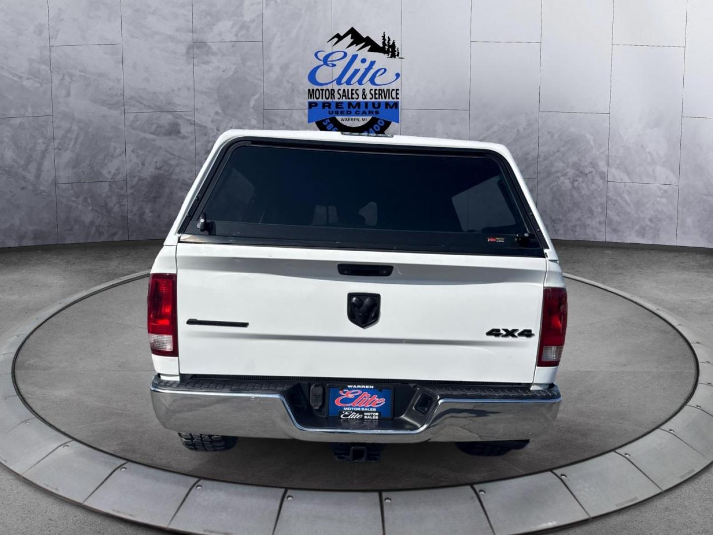 2016 WHITE RAM 1500 (1C6RR7LT2GS) with an V8,5.7L(345 CID),OHV engine, AUTOMATIC transmission, located at 14600 Frazho Road, Warren, MI, 48089, (586) 776-3400, 42.485996, -82.974220 - Photo#5