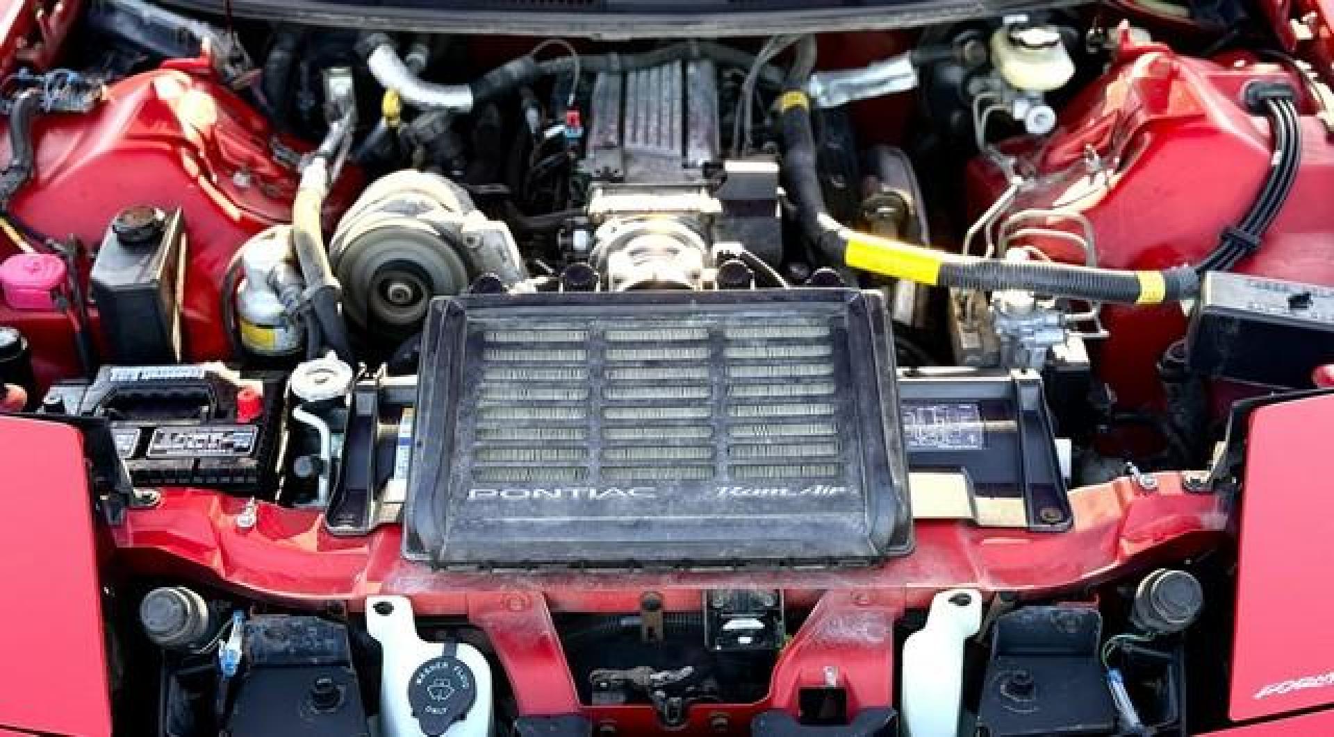 1995 RED PONTIAC FIREBIRD (2G2FV22P5S2) with an V8,5.7L(350 CID),OHV engine, MANUAL transmission, located at 14600 Frazho Road, Warren, MI, 48089, (586) 776-3400, 42.485996, -82.974220 - Photo#15