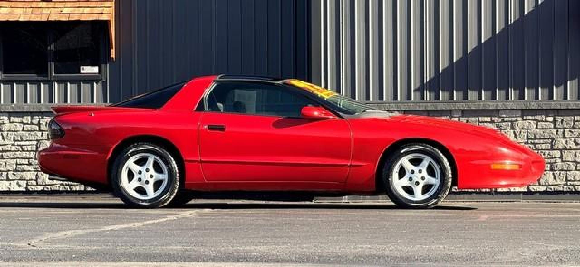 1995 RED PONTIAC FIREBIRD (2G2FV22P5S2) with an V8,5.7L(350 CID),OHV engine, MANUAL transmission, located at 14600 Frazho Road, Warren, MI, 48089, (586) 776-3400, 42.485996, -82.974220 - Photo#1