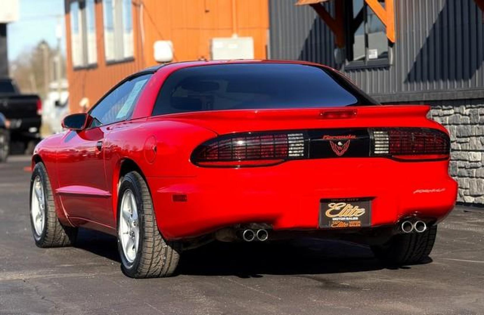 1995 RED PONTIAC FIREBIRD (2G2FV22P5S2) with an V8,5.7L(350 CID),OHV engine, MANUAL transmission, located at 14600 Frazho Road, Warren, MI, 48089, (586) 776-3400, 42.485996, -82.974220 - Photo#4