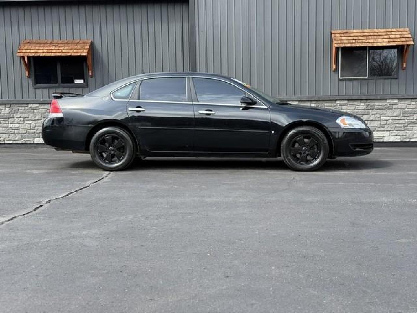 2008 BLACK CHEVROLET IMPALA (2G1WT58KX81) with an V6,3.5L(213 CID),OHV engine, AUTOMATIC transmission, located at 14600 Frazho Road, Warren, MI, 48089, (586) 776-3400, 42.485996, -82.974220 - Photo#4