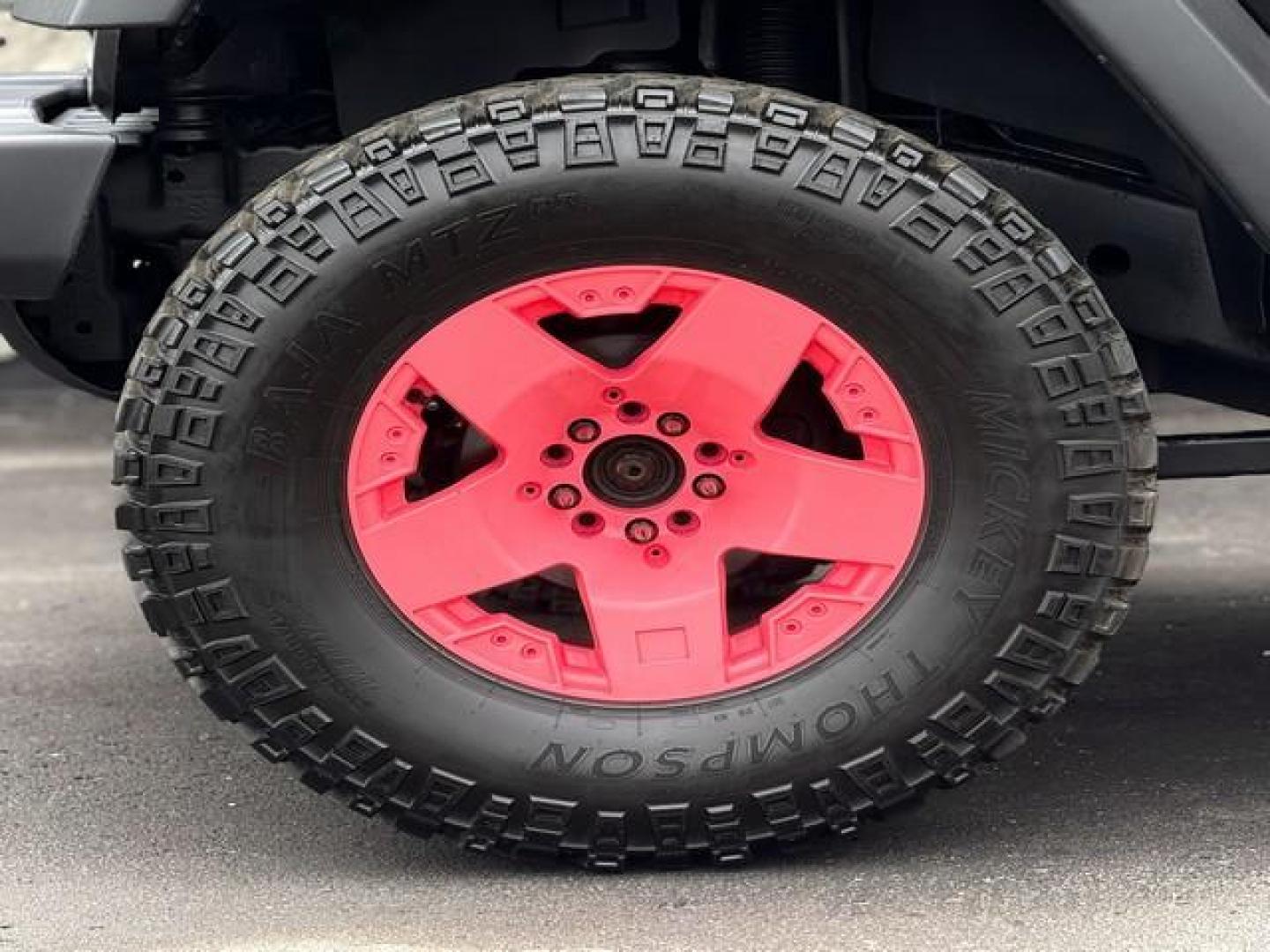 2013 BLACK JEEP WRANGLER (1C4BJWDG7DL) with an V6,3.6L(220 CID),DOHC engine, AUTOMATIC transmission, located at 14600 Frazho Road, Warren, MI, 48089, (586) 776-3400, 42.485996, -82.974220 - Photo#6