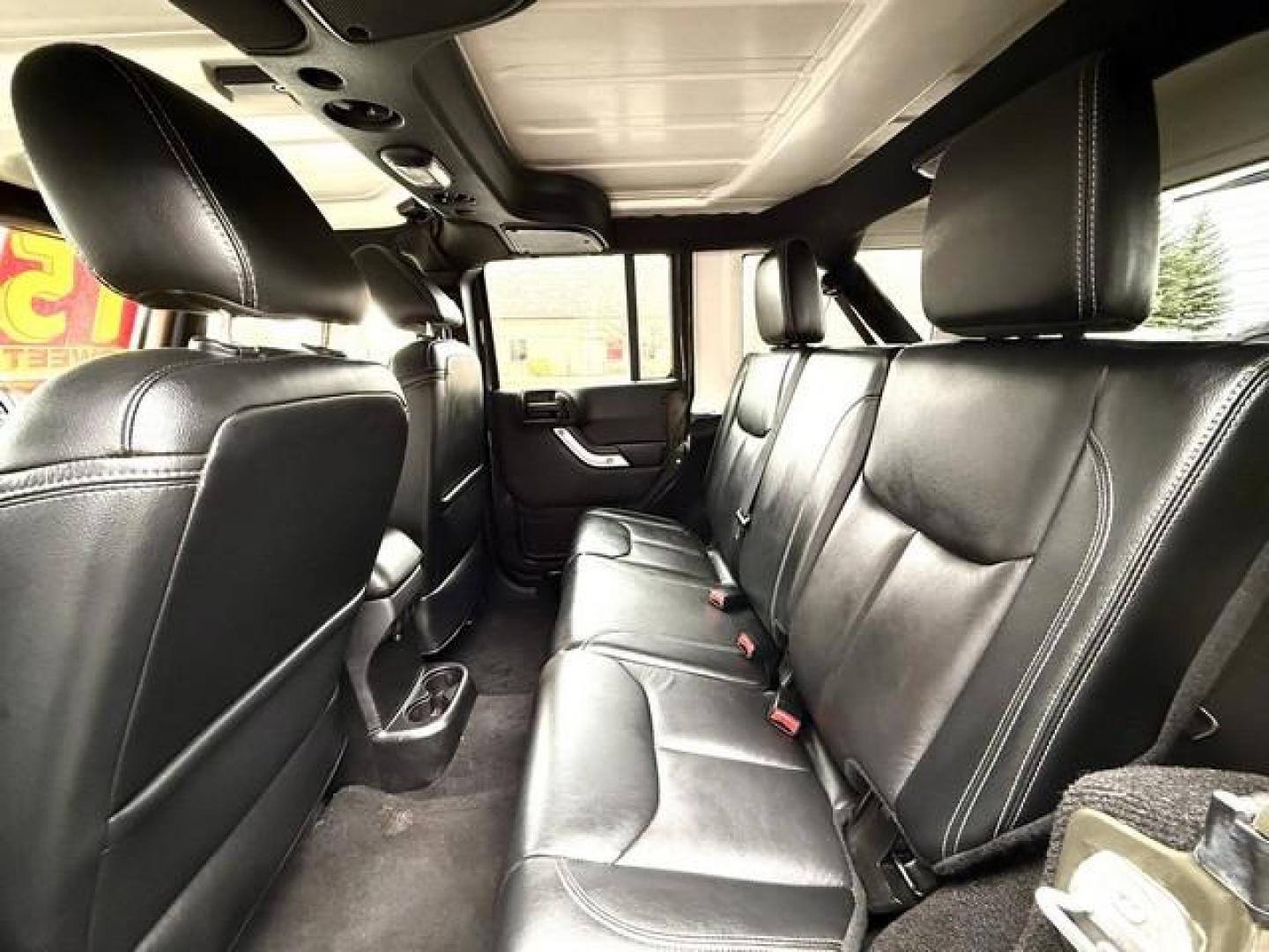 2015 GREEN JEEP WRANGLER (1C4BJWEG4FL) with an V6,3.6L(220 CID),DOHC engine, AUTOMATIC transmission, located at 14600 Frazho Road, Warren, MI, 48089, (586) 776-3400, 42.485996, -82.974220 - Photo#7