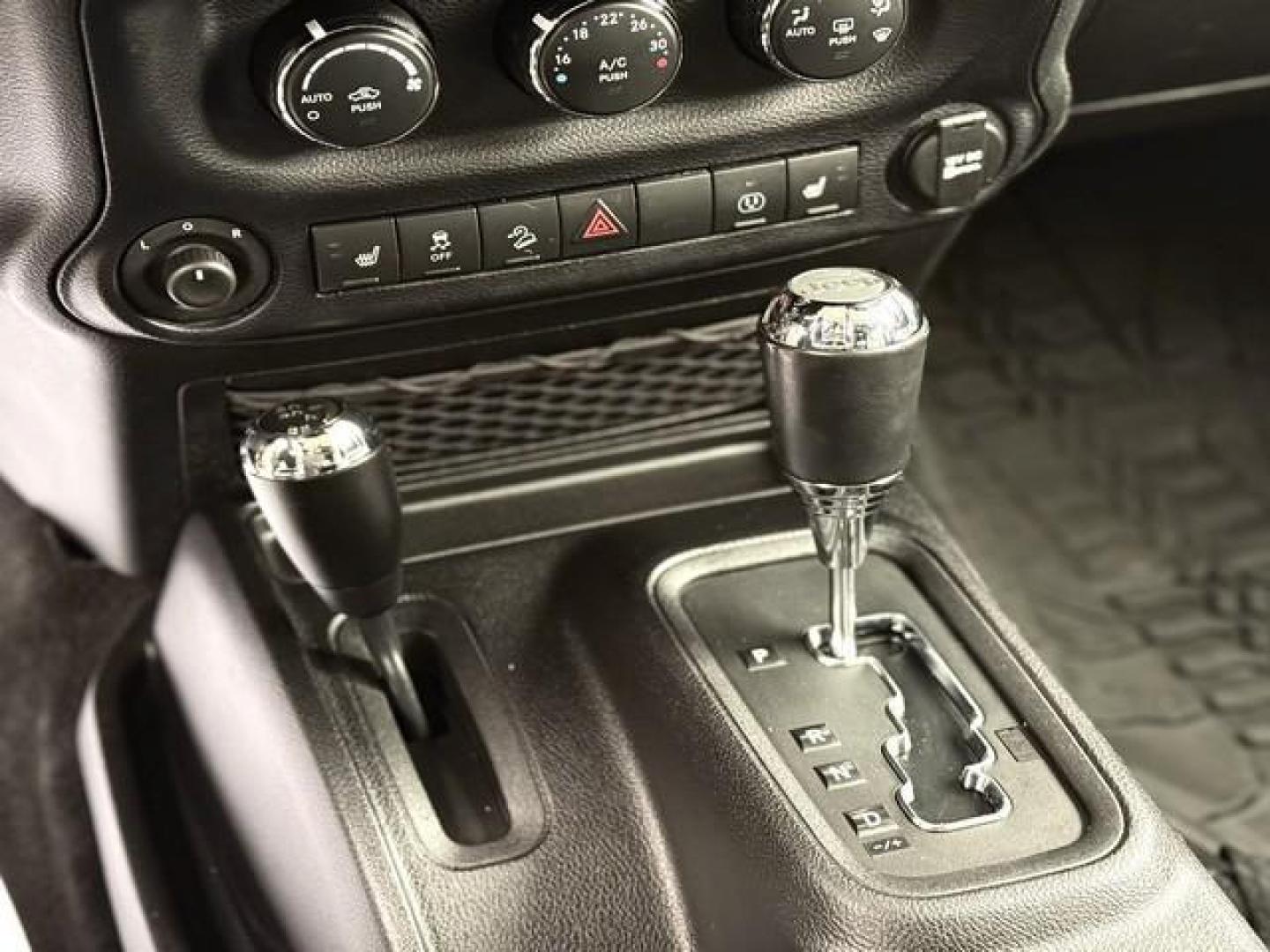 2015 GREEN JEEP WRANGLER (1C4BJWEG4FL) with an V6,3.6L(220 CID),DOHC engine, AUTOMATIC transmission, located at 14600 Frazho Road, Warren, MI, 48089, (586) 776-3400, 42.485996, -82.974220 - Photo#11