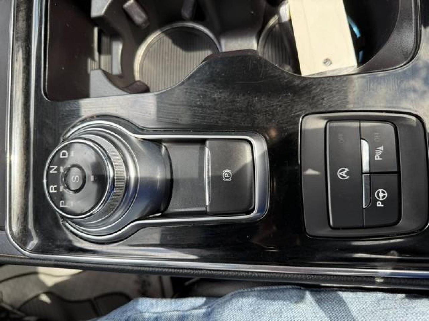 2019 BLACK FORD EDGE (2FMPK4AP5KB) with an V6,2.7L(164 CID),DOHC engine, AUTOMATIC transmission, located at 14600 Frazho Road, Warren, MI, 48089, (586) 776-3400, 42.485996, -82.974220 - Photo#14