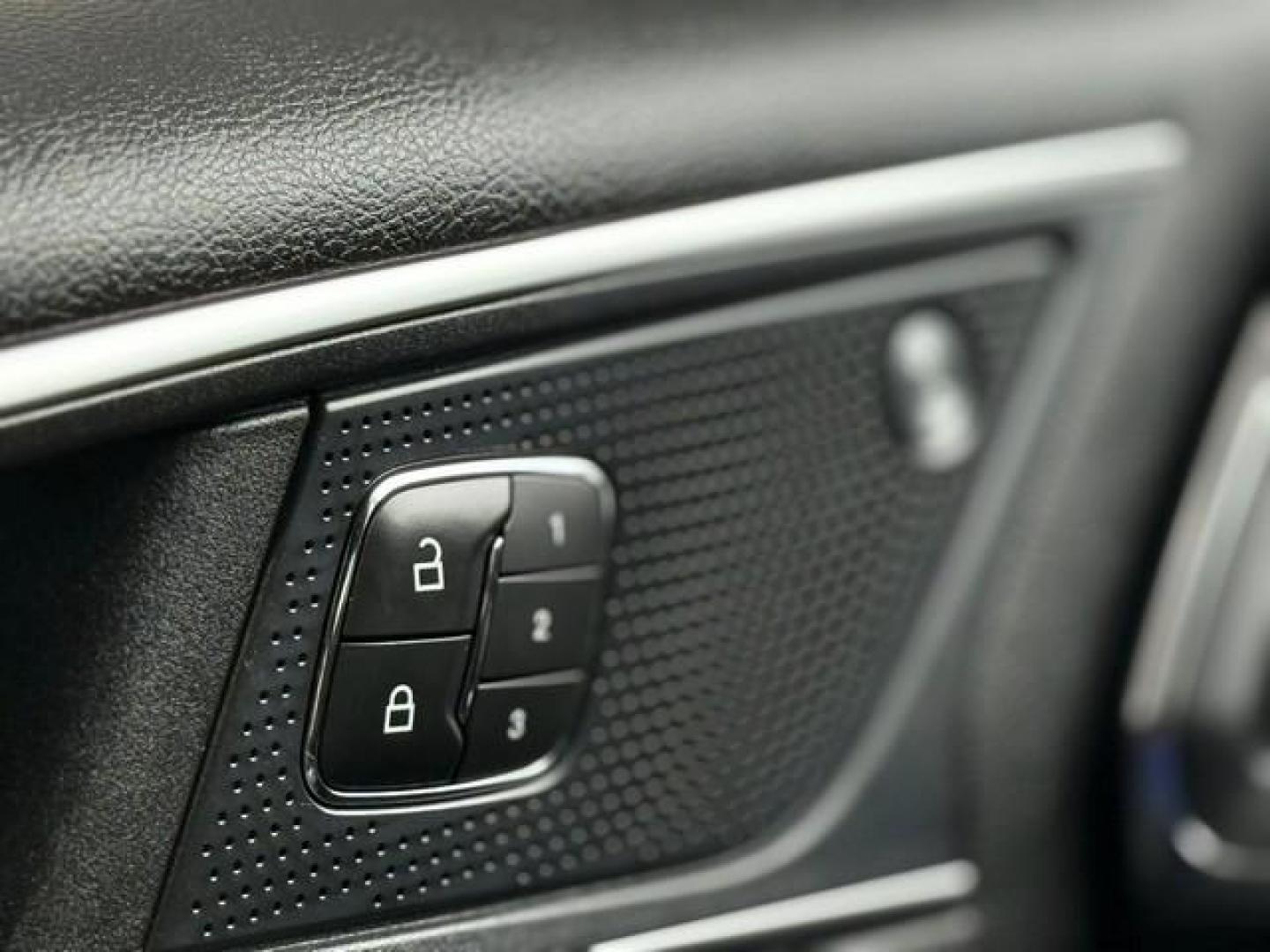 2019 BLACK FORD EDGE (2FMPK4AP5KB) with an V6,2.7L(164 CID),DOHC engine, AUTOMATIC transmission, located at 14600 Frazho Road, Warren, MI, 48089, (586) 776-3400, 42.485996, -82.974220 - Photo#18