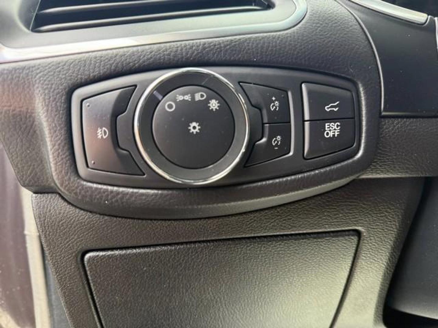 2019 BLACK FORD EDGE (2FMPK4AP5KB) with an V6,2.7L(164 CID),DOHC engine, AUTOMATIC transmission, located at 14600 Frazho Road, Warren, MI, 48089, (586) 776-3400, 42.485996, -82.974220 - Photo#23
