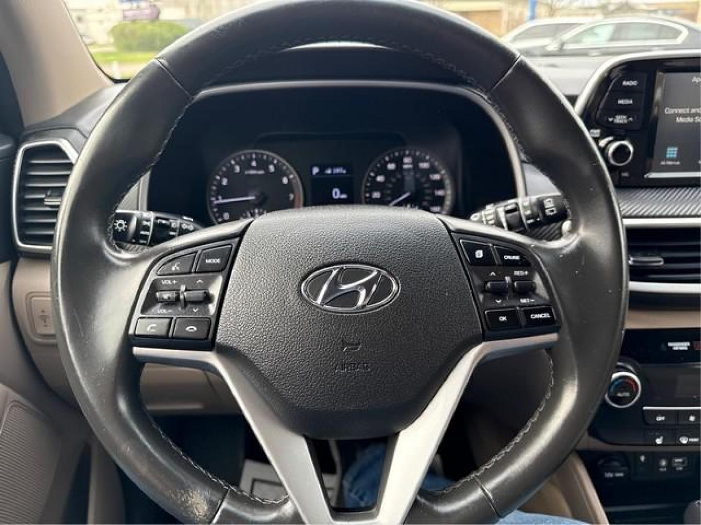 2021 WHITE HYUNDAI TUCSON LTD/SEL/SPRT/ULTIM (KM8J33AL1MU) with an L4,2.4L( CID), engine, AUTOMATIC transmission, located at 14600 Frazho Road, Warren, MI, 48089, (586) 776-3400, 42.485996, -82.974220 - Photo#16