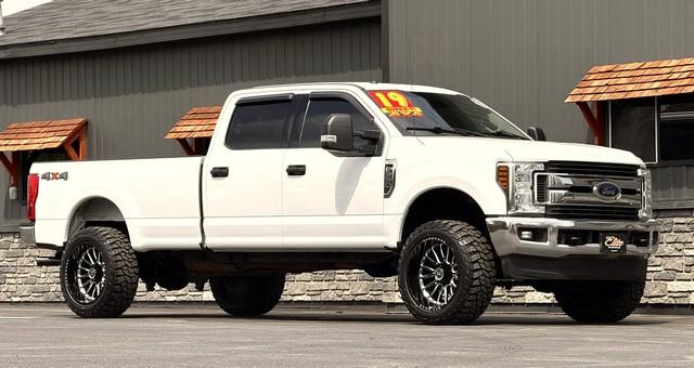 photo of 2019 FORD F-350 SUPER DUTY 