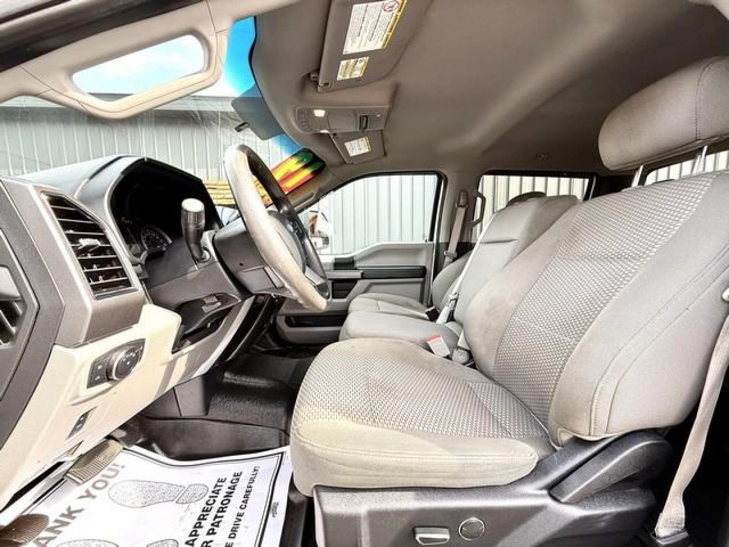 2019 WHITE FORD F-350 SUPER DUTY (1FT8W3B6XKE) with an V8,6.2L(379 CID),SOHC engine, AUTOMATIC transmission, located at 14600 Frazho Road, Warren, MI, 48089, (586) 776-3400, 42.485996, -82.974220 - Photo#7