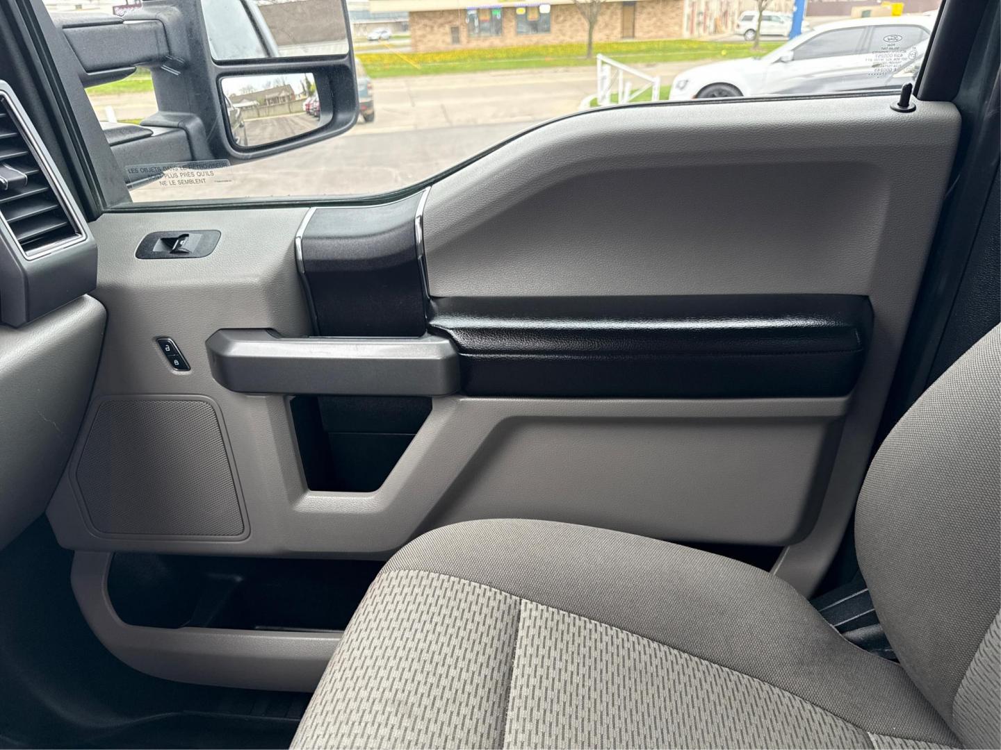 2018 GREEN FORD F-150 (1FTFW1E51JK) with an V8,5.0L(302 CID),DOHC engine, AUTOMATIC transmission, located at 14600 Frazho Road, Warren, MI, 48089, (586) 776-3400, 42.485996, -82.974220 - Photo#19
