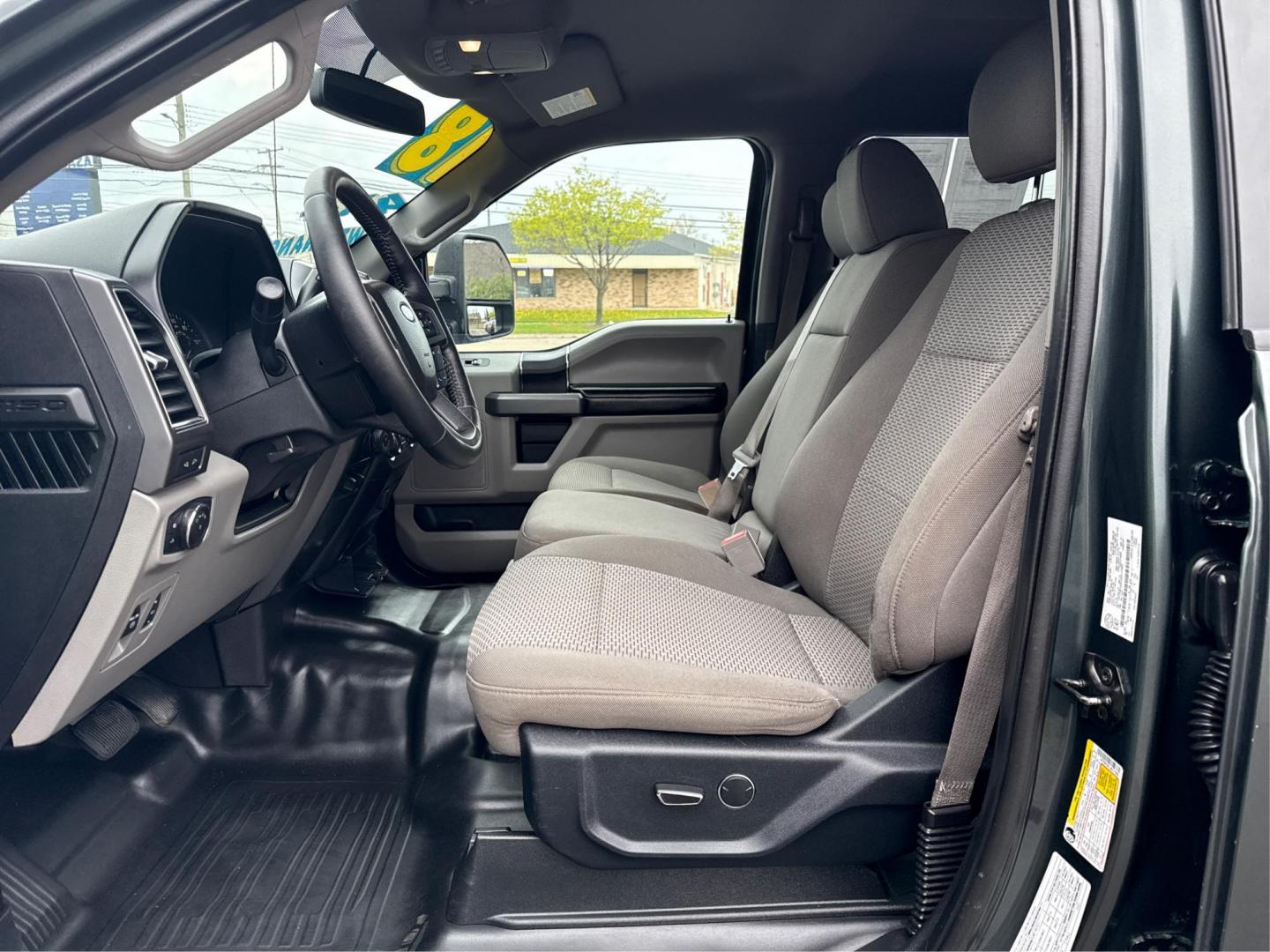 2018 GREEN FORD F-150 (1FTFW1E51JK) with an V8,5.0L(302 CID),DOHC engine, AUTOMATIC transmission, located at 14600 Frazho Road, Warren, MI, 48089, (586) 776-3400, 42.485996, -82.974220 - Photo#8