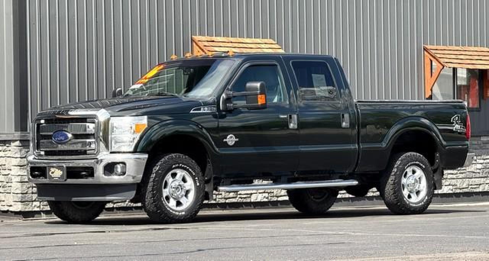 2016 GREEN FORD F-350 SUPER DUTY (1FT8W3BT7GE) with an V8,6.7L(406 CID),OHV engine, AUTOMATIC transmission, located at 14600 Frazho Road, Warren, MI, 48089, (586) 776-3400, 42.485996, -82.974220 - Photo#2
