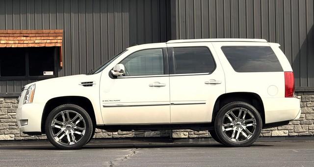 photo of 2011 CADILLAC ESCALADE 