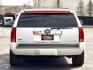 2011 WHITE CADILLAC ESCALADE (1GYS4DEF1BR) with an V8,6.2L(376 CID),OHV engine, AUTOMATIC transmission, located at 14600 Frazho Road, Warren, MI, 48089, (586) 776-3400, 42.485996, -82.974220 - Photo#5