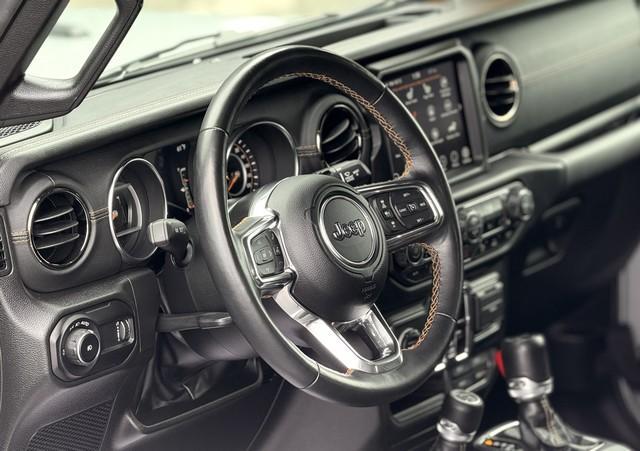 2023 SILVER JEEP WRANGLER (1C4HJXEG8PW) with an V6,3.6L(220 CID), engine, AUTOMATIC transmission, located at 14600 Frazho Road, Warren, MI, 48089, (586) 776-3400, 42.485996, -82.974220- Photo#8