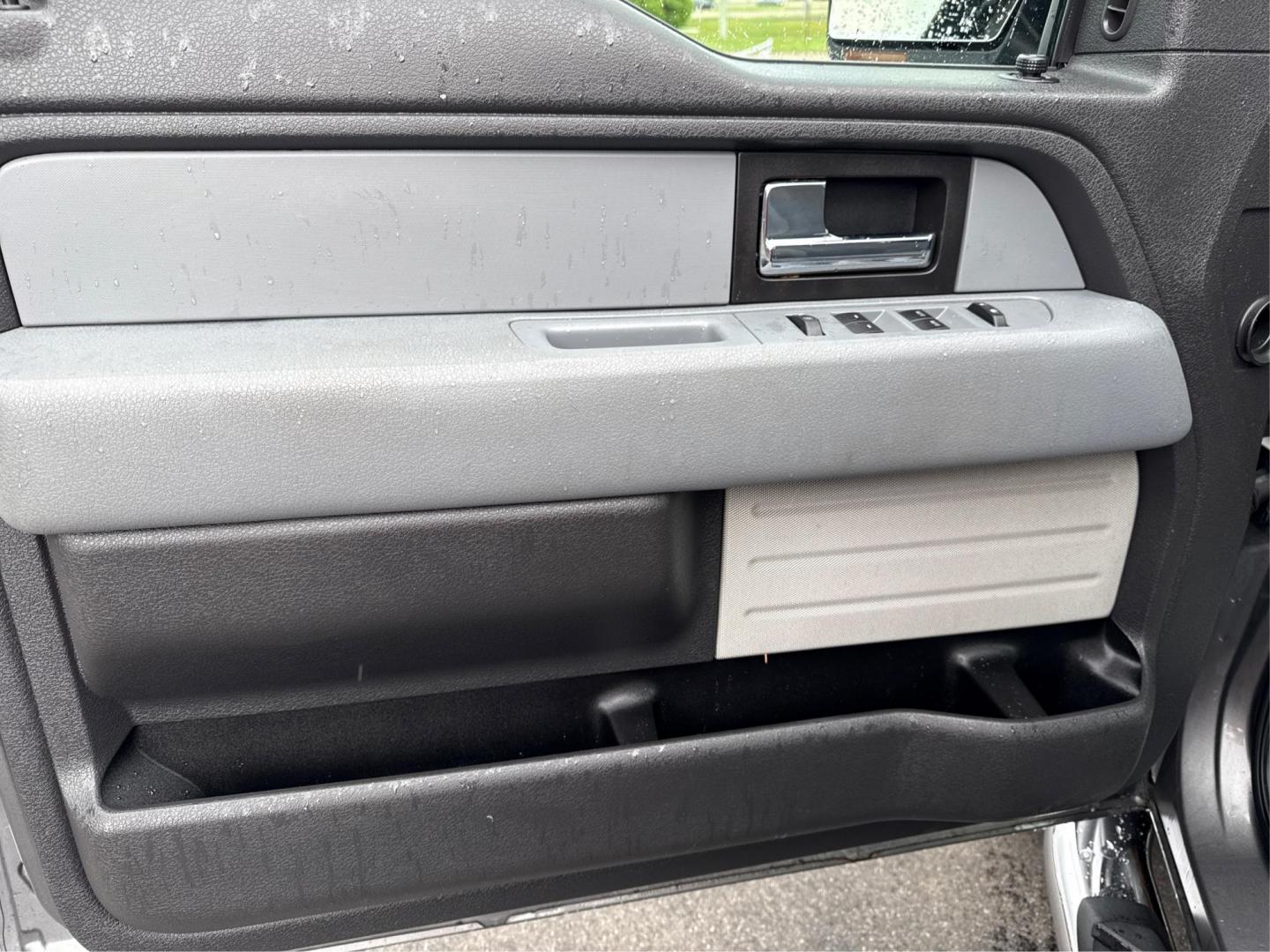 2013 STERLING GREY METALLIC FORD F-150 (1FTFW1ET6DF) with an V6,3.5L(213 CID),DOHC engine, AUTOMATIC transmission, located at 14600 Frazho Road, Warren, MI, 48089, (586) 776-3400, 42.485996, -82.974220 - Photo#18
