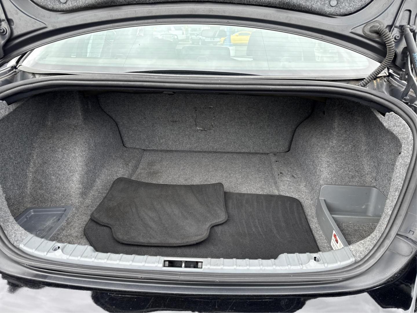 2011 BLACK BMW 328I XDRIVE (WBAPK7C57BA) with an L6,3.0L(183 CID),DOHC engine, AUTOMATIC transmission, located at 14600 Frazho Road, Warren, MI, 48089, (586) 776-3400, 42.485996, -82.974220 - Photo#12
