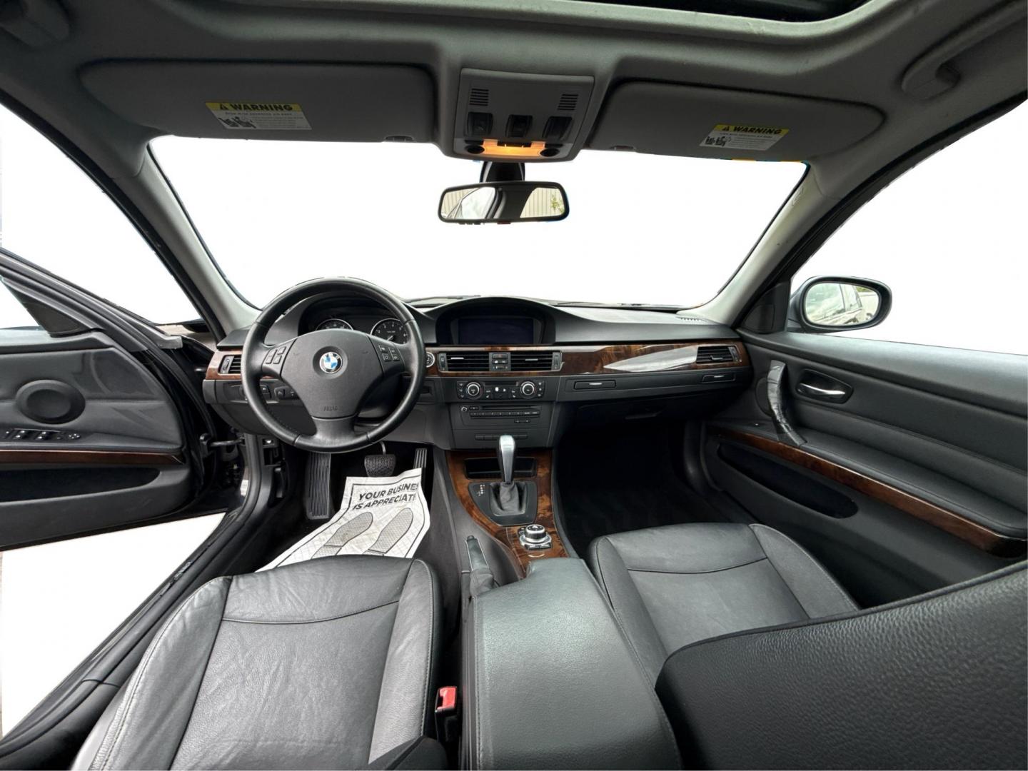2011 BLACK BMW 328I XDRIVE (WBAPK7C57BA) with an L6,3.0L(183 CID),DOHC engine, AUTOMATIC transmission, located at 14600 Frazho Road, Warren, MI, 48089, (586) 776-3400, 42.485996, -82.974220 - Photo#18