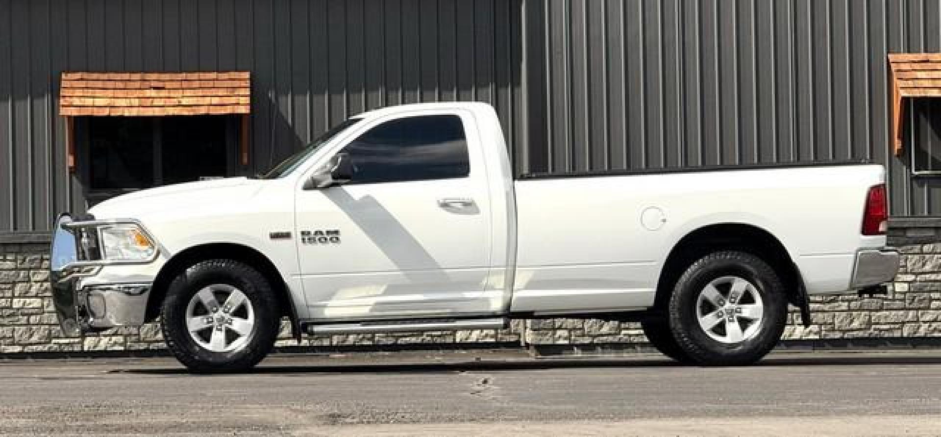 2014 WHITE RAM 1500 (3C6JR7ET2EG) with an V8,5.7L(345 CID),OHV engine, AUTOMATIC transmission, located at 14600 Frazho Road, Warren, MI, 48089, (586) 776-3400, 42.485996, -82.974220 - Photo#1