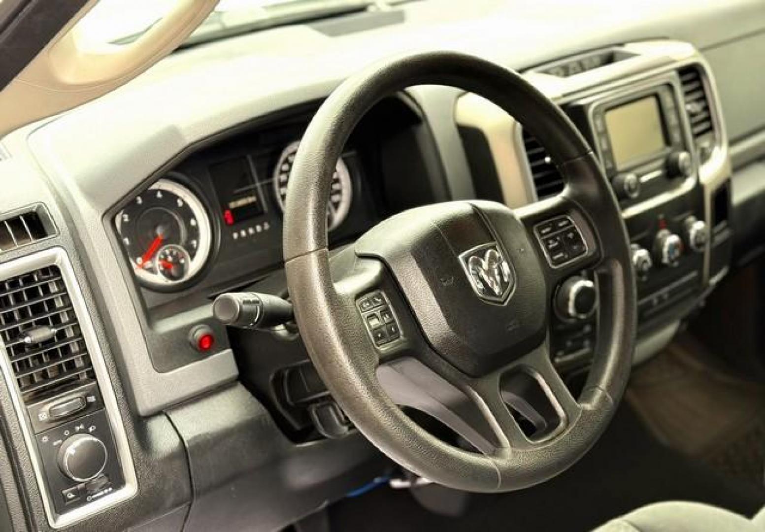 2014 WHITE RAM 1500 (3C6JR7ET2EG) with an V8,5.7L(345 CID),OHV engine, AUTOMATIC transmission, located at 14600 Frazho Road, Warren, MI, 48089, (586) 776-3400, 42.485996, -82.974220 - Photo#8