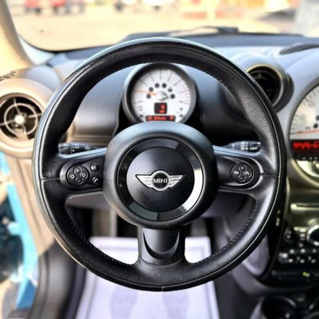 2012 BLUE MINI COOPER COUNTRYMAN (WMWZB3C54CW) with an L4,1.6L(98 CID),DOHC engine, AUTOMATIC transmission, located at 14600 Frazho Road, Warren, MI, 48089, (586) 776-3400, 42.485996, -82.974220 - Photo#9