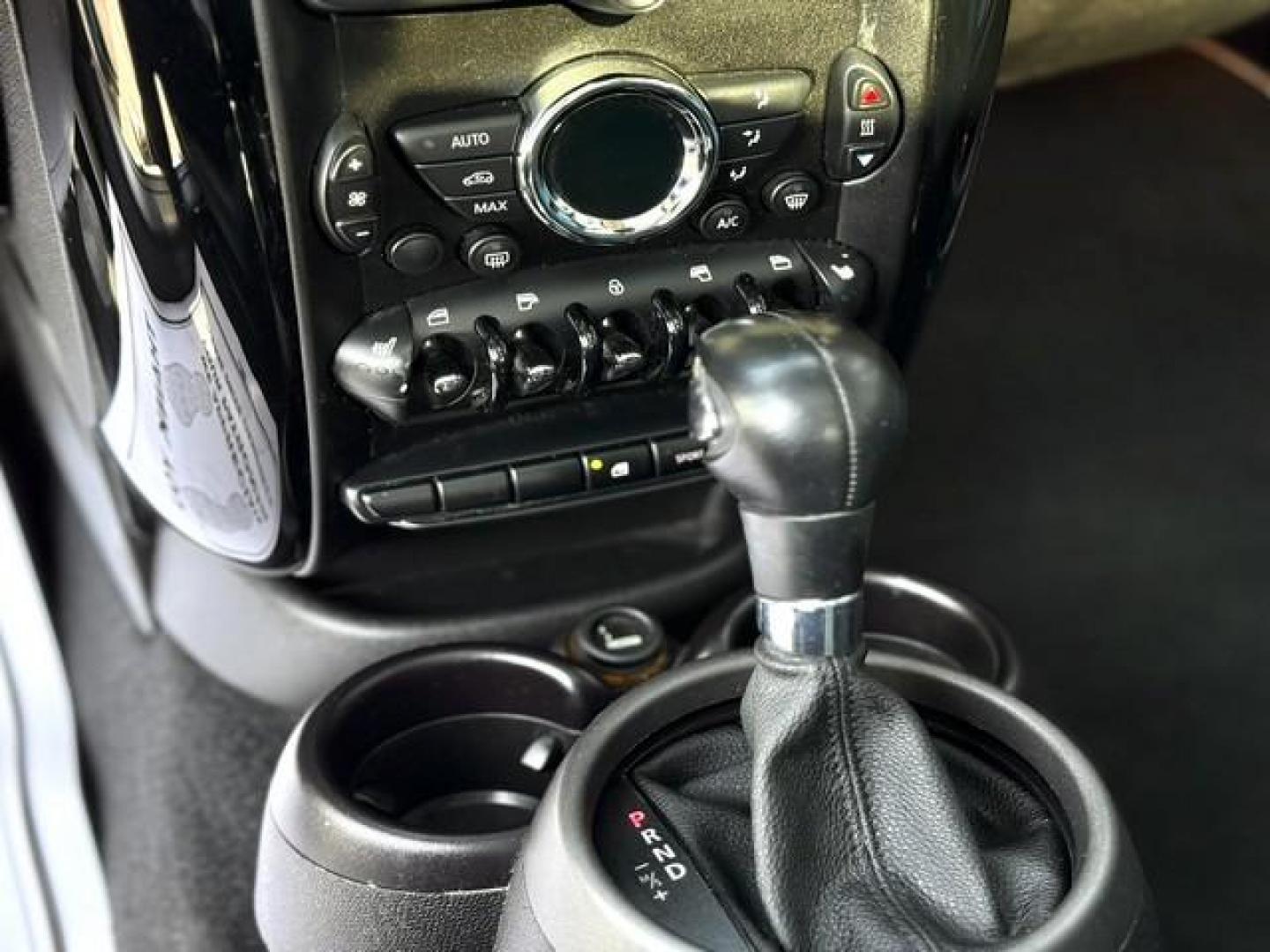 2012 BLUE MINI COOPER COUNTRYMAN (WMWZB3C54CW) with an L4,1.6L(98 CID),DOHC engine, AUTOMATIC transmission, located at 14600 Frazho Road, Warren, MI, 48089, (586) 776-3400, 42.485996, -82.974220 - Photo#12