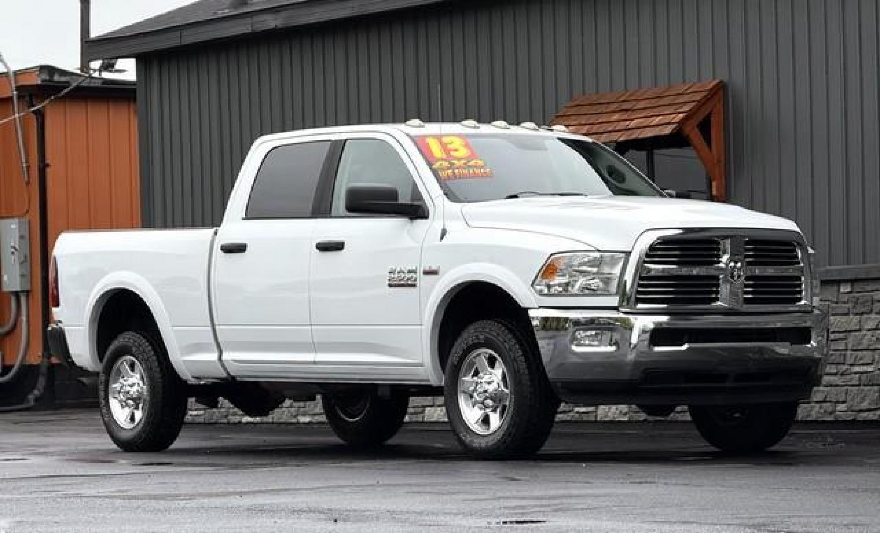 2013 WHITE RAM 2500 (3C6TR5DT8DG) with an V8,5.7L(345 CID),OHV engine, AUTOMATIC transmission, located at 14600 Frazho Road, Warren, MI, 48089, (586) 776-3400, 42.485996, -82.974220 - Photo#3