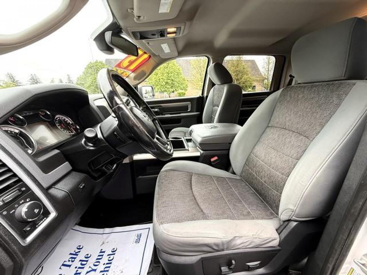 2013 WHITE RAM 2500 (3C6TR5DT8DG) with an V8,5.7L(345 CID),OHV engine, AUTOMATIC transmission, located at 14600 Frazho Road, Warren, MI, 48089, (586) 776-3400, 42.485996, -82.974220 - Photo#6