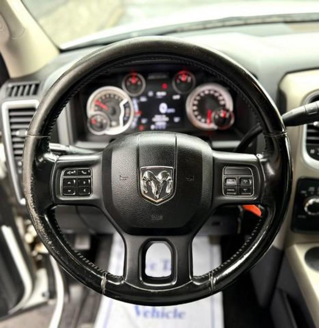 2013 WHITE RAM 2500 (3C6TR5DT8DG) with an V8,5.7L(345 CID),OHV engine, AUTOMATIC transmission, located at 14600 Frazho Road, Warren, MI, 48089, (586) 776-3400, 42.485996, -82.974220 - Photo#9