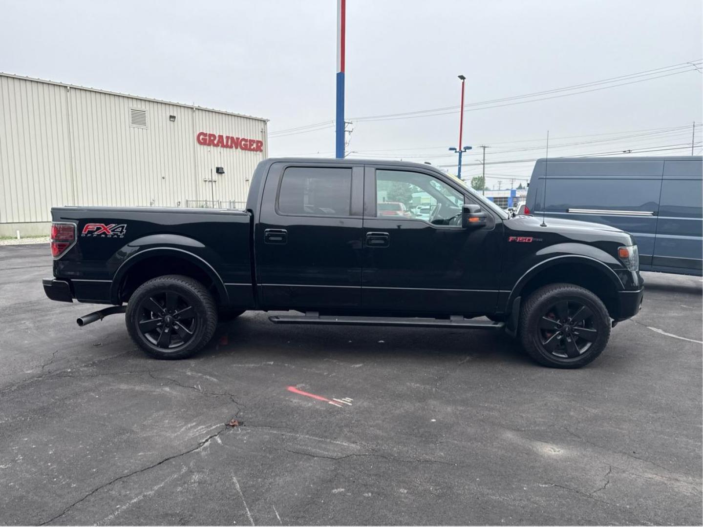 2014 BLACK FORD F-150 (1FTFW1EF7EF) with an V8,5.0L(302 CID),DOHC engine, AUTOMATIC transmission, located at 14600 Frazho Road, Warren, MI, 48089, (586) 776-3400, 42.485996, -82.974220 - Photo#3