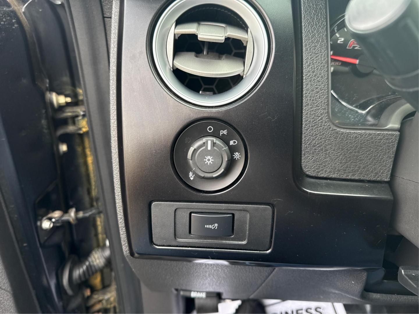 2014 BLACK FORD F-150 (1FTFW1EF7EF) with an V8,5.0L(302 CID),DOHC engine, AUTOMATIC transmission, located at 14600 Frazho Road, Warren, MI, 48089, (586) 776-3400, 42.485996, -82.974220 - Photo#15