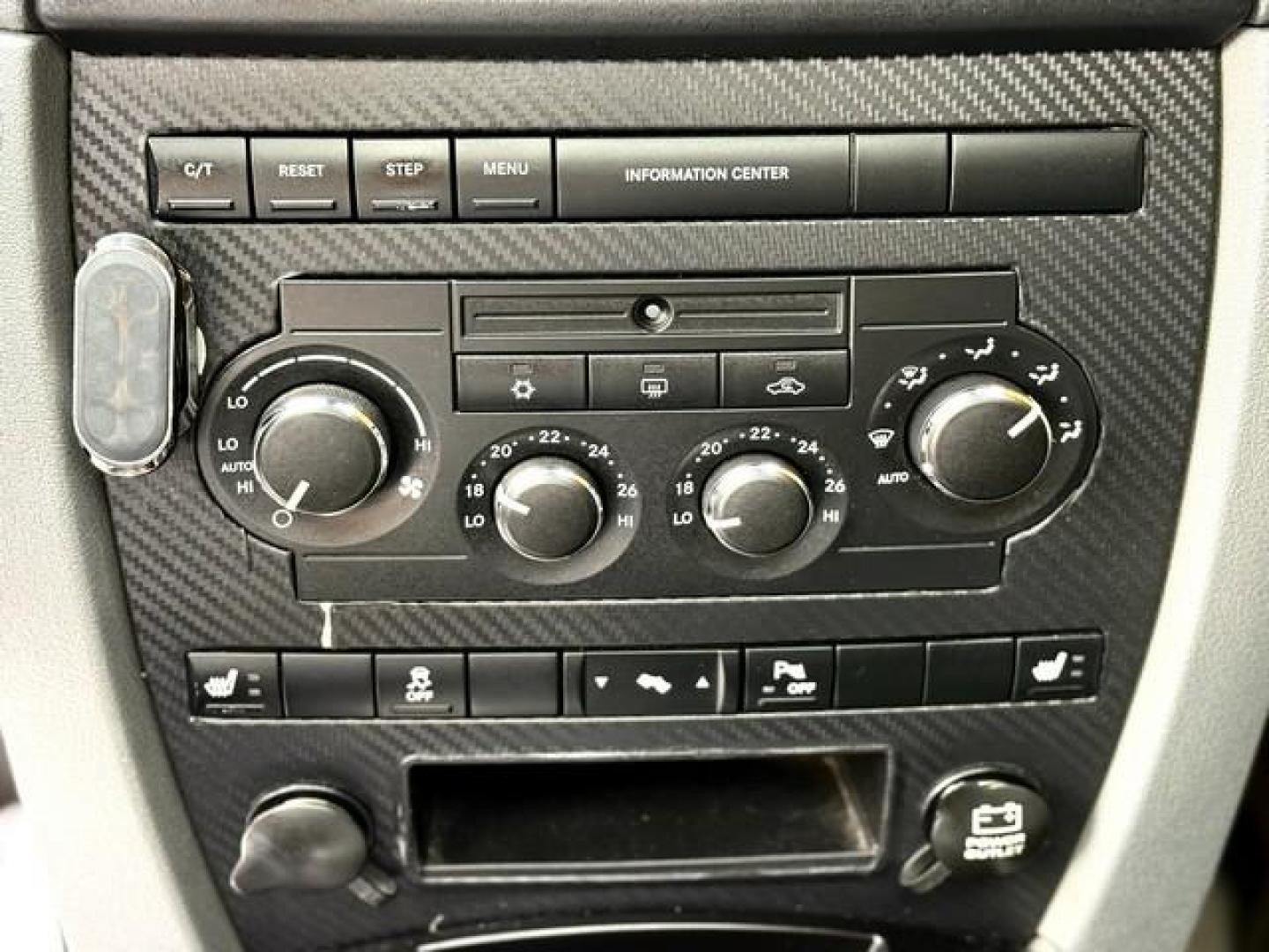 2007 BLACK JEEP GRAND CHEROKEE (1J8HR78357C) with an V8,6.1L(370 CID),OHV engine, AUTOMATIC transmission, located at 14600 Frazho Road, Warren, MI, 48089, (586) 776-3400, 42.485996, -82.974220 - Photo#17
