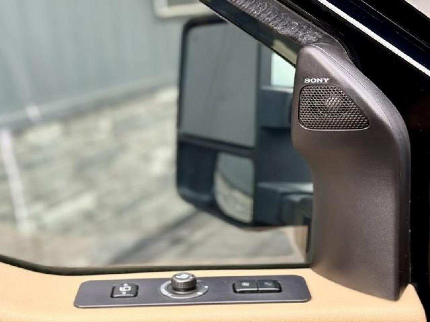 2016 BLACK FORD F-250 SUPER DUTY (1FT7W2B66GE) with an V8,6.2L(379 CID),SOHC engine, AUTOMATIC transmission, located at 14600 Frazho Road, Warren, MI, 48089, (586) 776-3400, 42.485996, -82.974220 - Photo#12