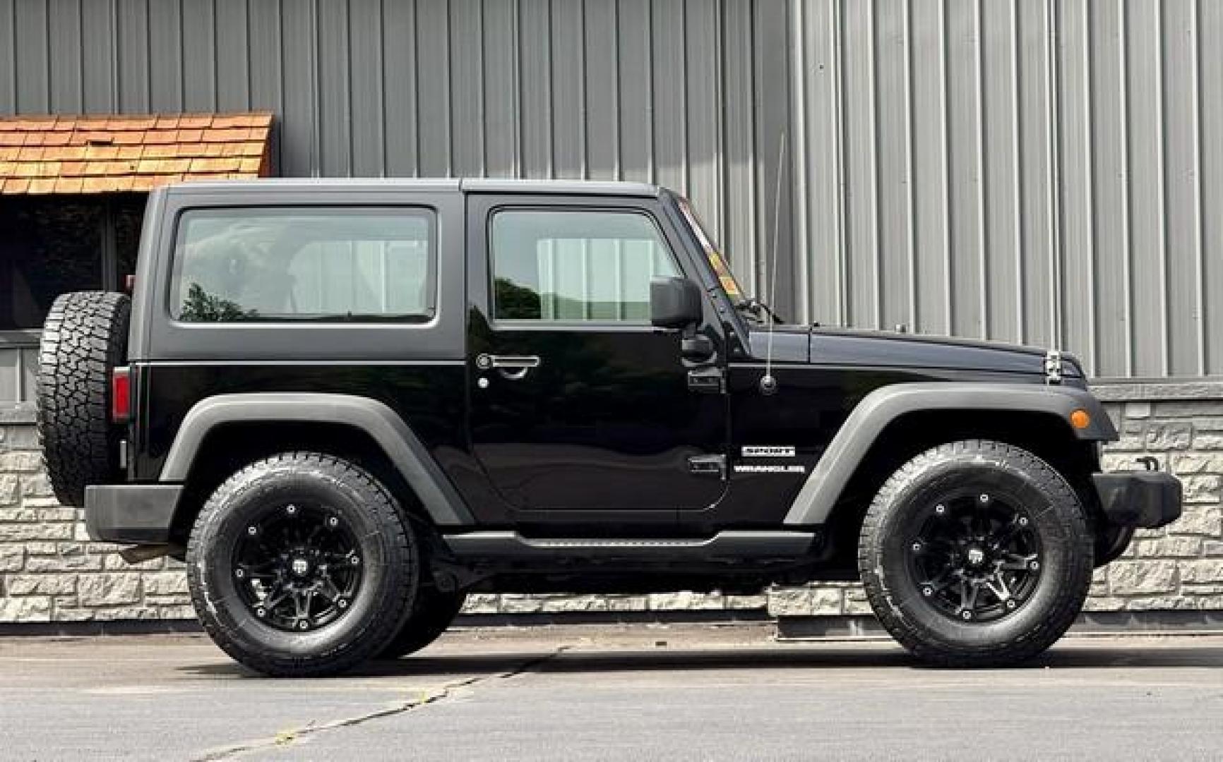 2016 BLACK JEEP WRANGLER (1C4AJWAG0GL) with an V6,3.6L(220 CID),DOHC engine, AUTOMATIC transmission, located at 14600 Frazho Road, Warren, MI, 48089, (586) 776-3400, 42.485996, -82.974220 - Photo#1
