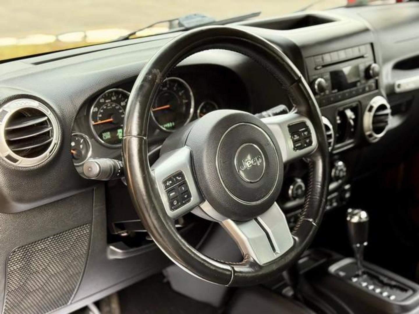 2011 BRONZE JEEP WRANGLER (1J4BA7H19BL) with an V6,3.8L(230 CID),OHV engine, AUTOMATIC transmission, located at 14600 Frazho Road, Warren, MI, 48089, (586) 776-3400, 42.485996, -82.974220 - Photo#8