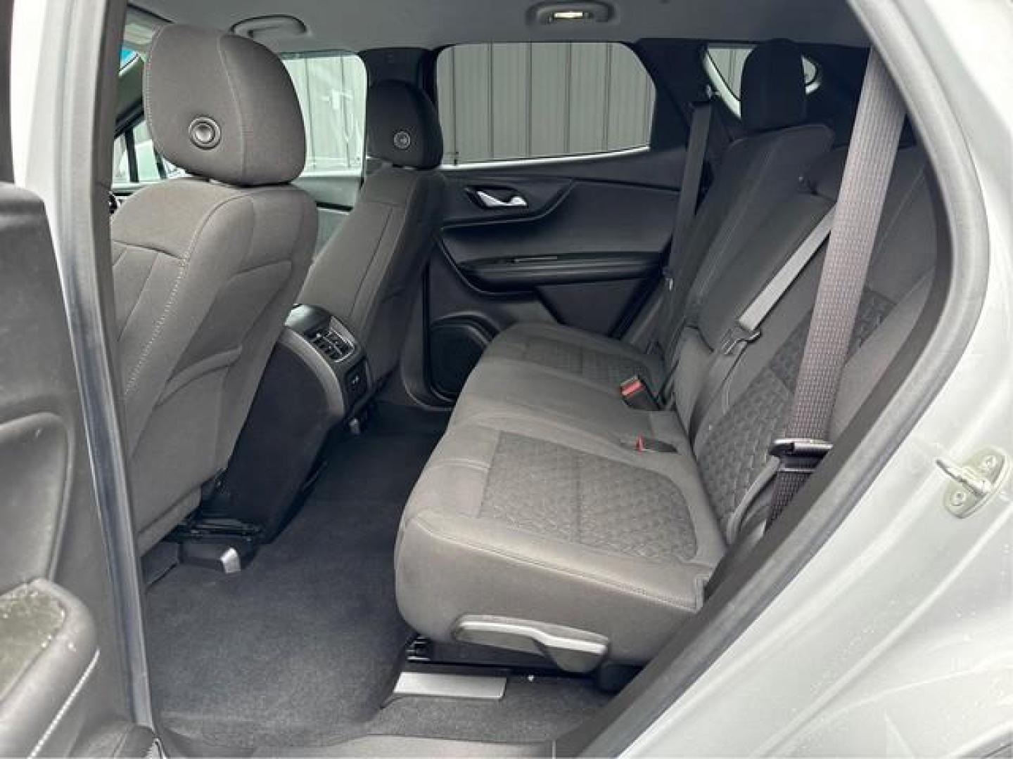 2022 SILVER CHEVROLET BLAZER (3GNKBHR40NS) with an L4,2.0L(122 CID),DOHC engine, AUTOMATIC transmission, located at 14600 Frazho Road, Warren, MI, 48089, (586) 776-3400, 42.485996, -82.974220 - Photo#9