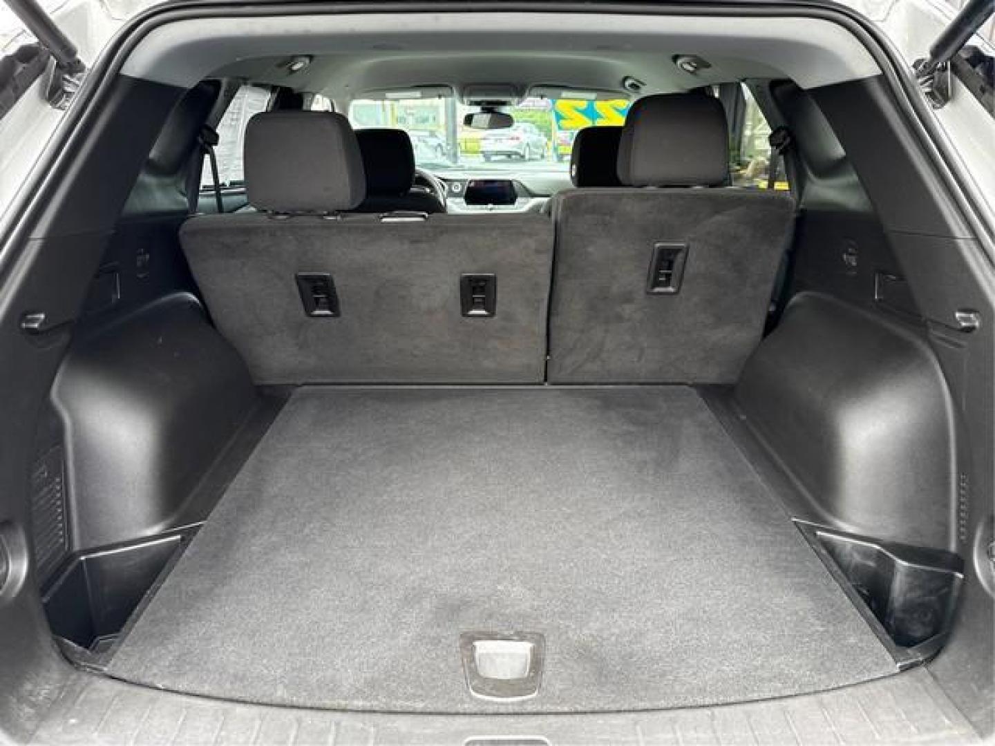 2022 SILVER CHEVROLET BLAZER (3GNKBHR40NS) with an L4,2.0L(122 CID),DOHC engine, AUTOMATIC transmission, located at 14600 Frazho Road, Warren, MI, 48089, (586) 776-3400, 42.485996, -82.974220 - Photo#11