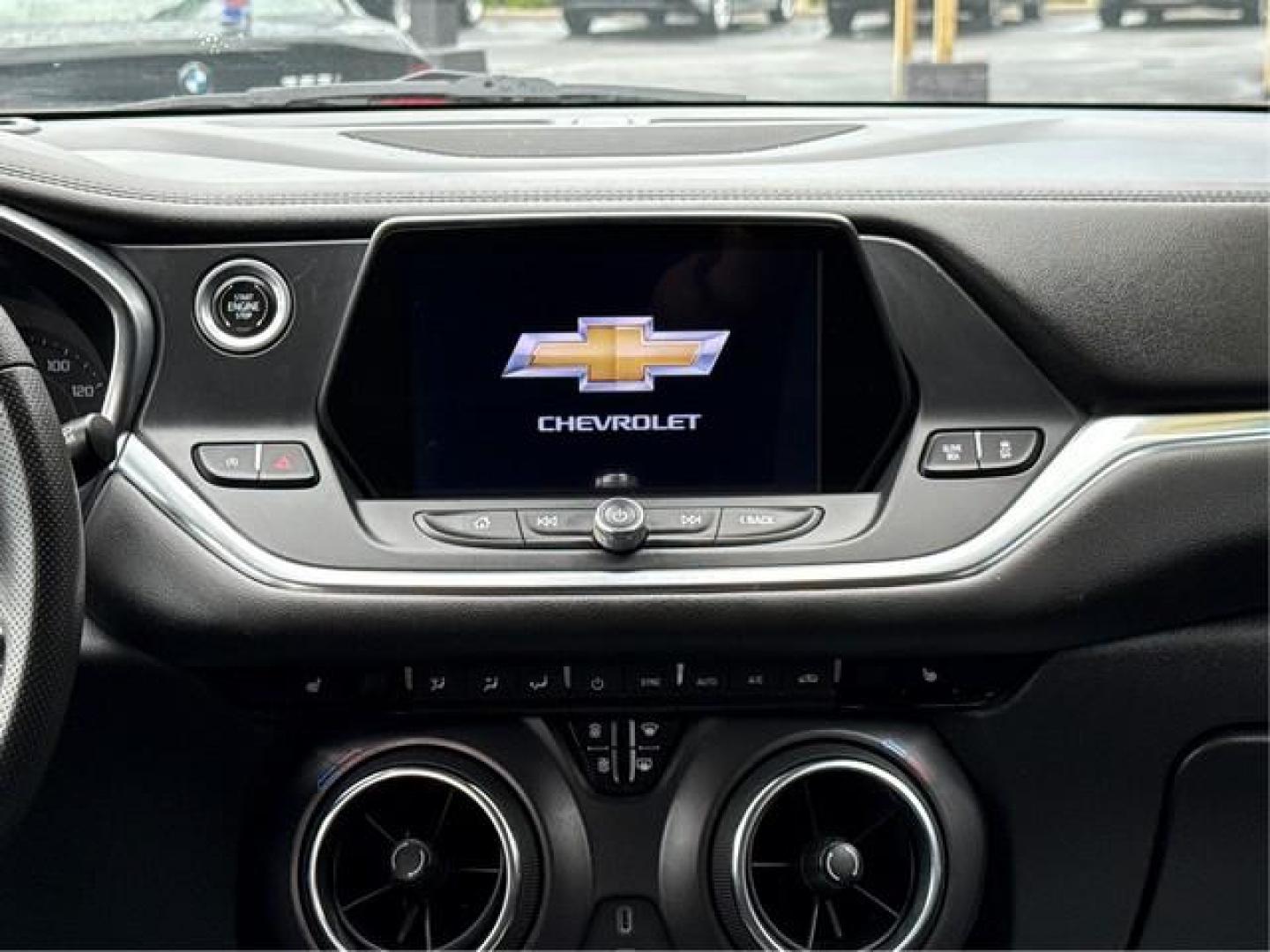 2022 SILVER CHEVROLET BLAZER (3GNKBHR40NS) with an L4,2.0L(122 CID),DOHC engine, AUTOMATIC transmission, located at 14600 Frazho Road, Warren, MI, 48089, (586) 776-3400, 42.485996, -82.974220 - Photo#12