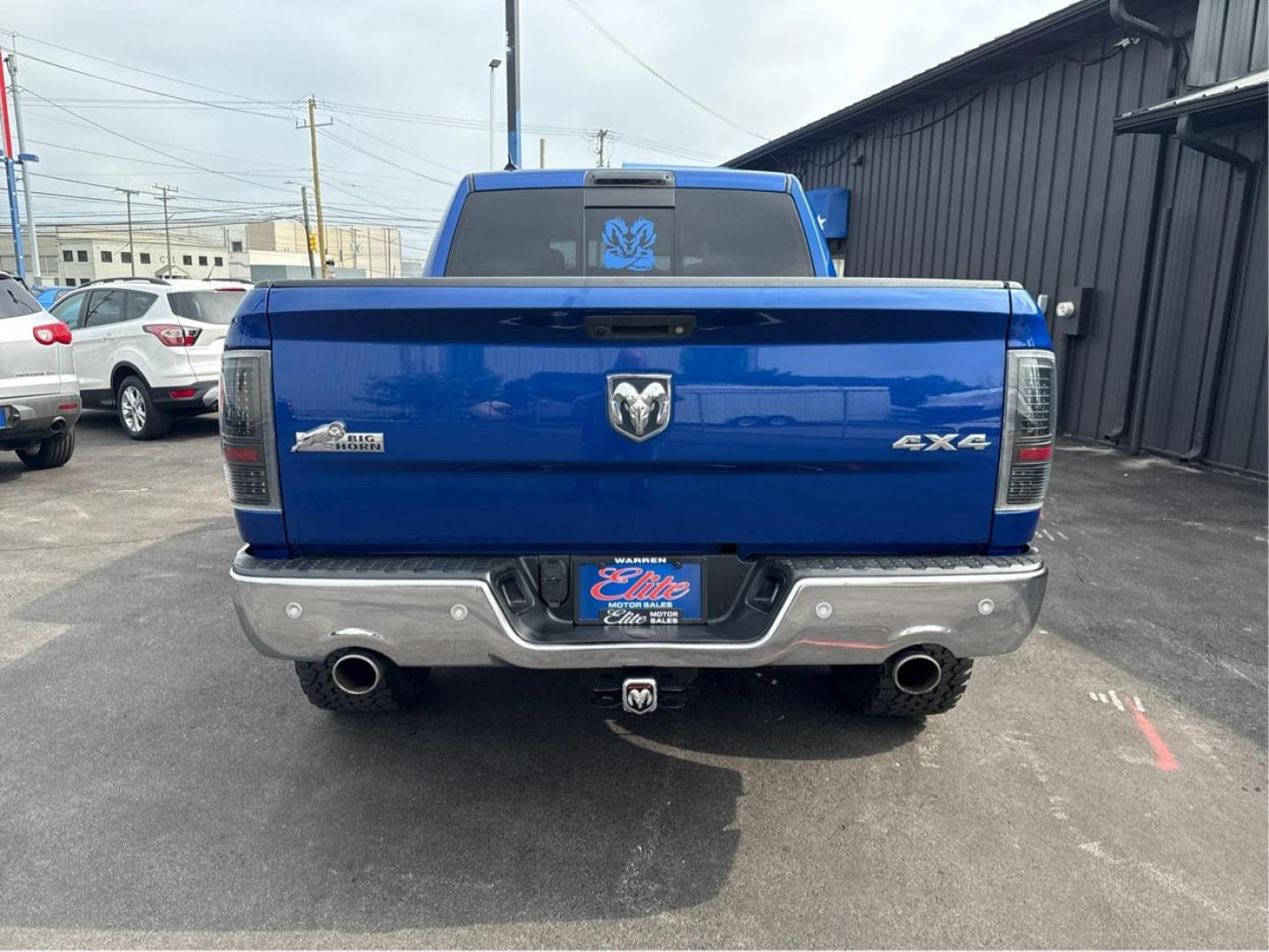 2015 BLUE RAM 1500 (1C6RR7LT7FS) with an V8,5.7L(345 CID),OHV engine, AUTOMATIC transmission, located at 14600 Frazho Road, Warren, MI, 48089, (586) 776-3400, 42.485996, -82.974220 - Photo#5