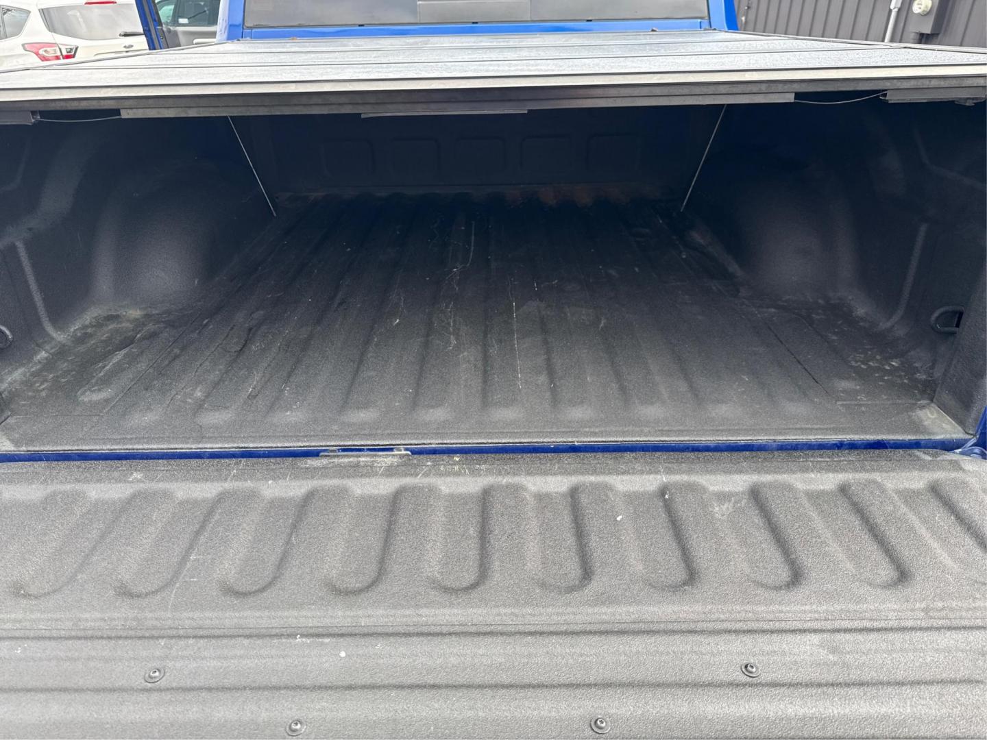 2015 BLUE RAM 1500 (1C6RR7LT7FS) with an V8,5.7L(345 CID),OHV engine, AUTOMATIC transmission, located at 14600 Frazho Road, Warren, MI, 48089, (586) 776-3400, 42.485996, -82.974220 - Photo#11