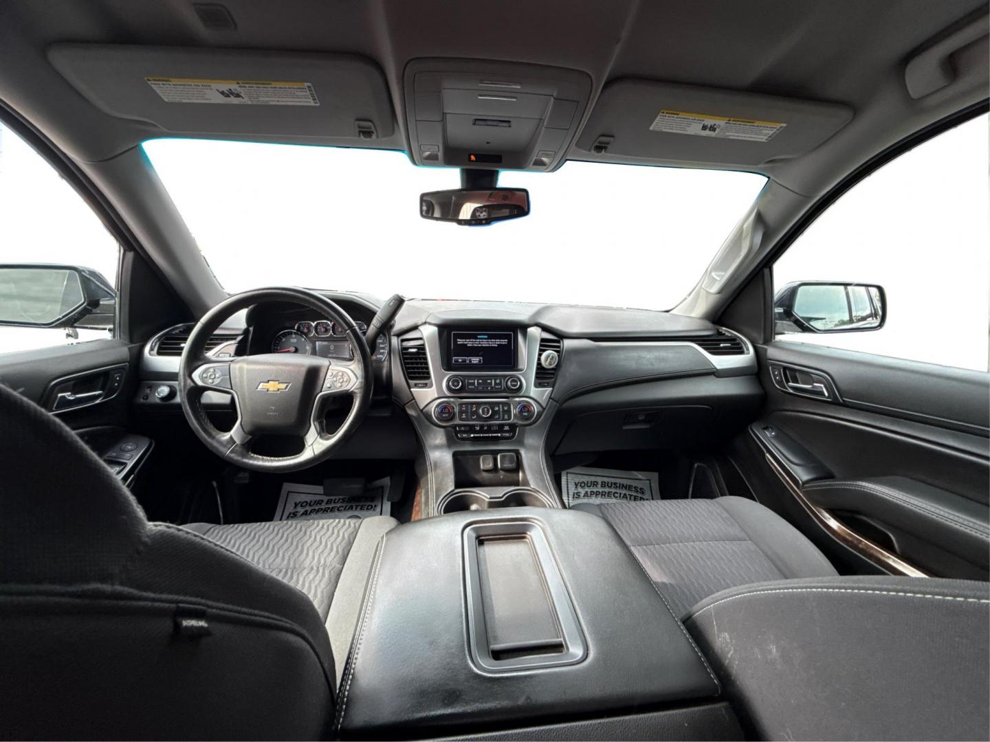 2019 BLUE CHEVROLET TAHOE (1GNSKAKC3KR) with an V8,5.3L(325 CID),OHV engine, AUTOMATIC transmission, located at 14600 Frazho Road, Warren, MI, 48089, (586) 776-3400, 42.485996, -82.974220- Photo#22